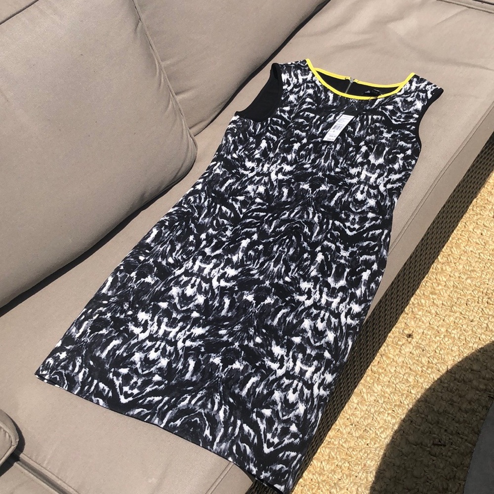 NWT “The Sharen” Kenneth Cole Dress US W Size 6
